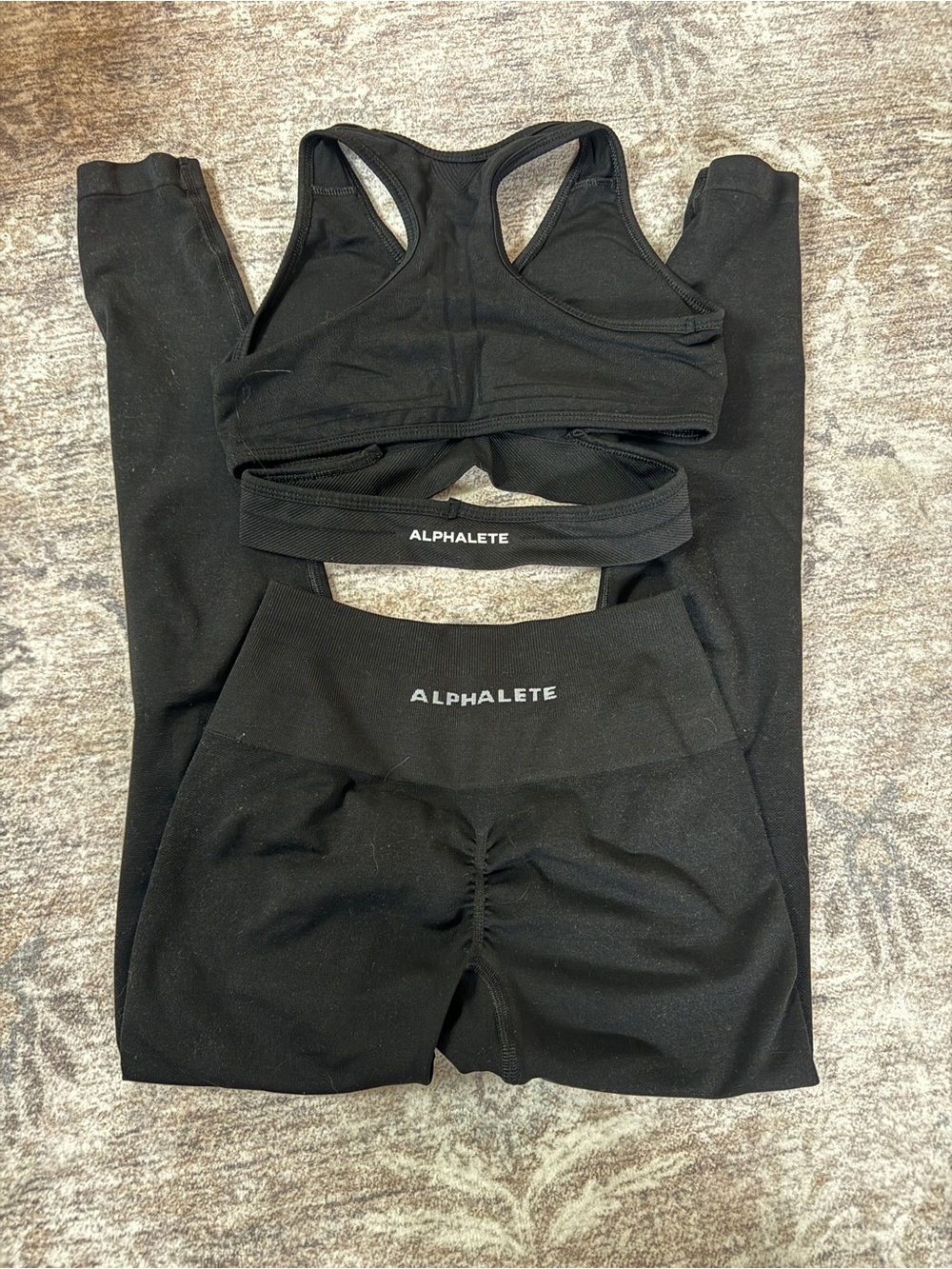 Alphalete Black Seamless Sports Bra & High-Rise Leggings Set